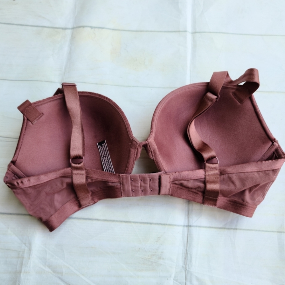 Victoria's Secret Very Sexy Quilted Push up 36DD - Picture 5 of 8